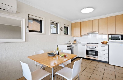 Torquay Apartment | On The Esplanade Apartments