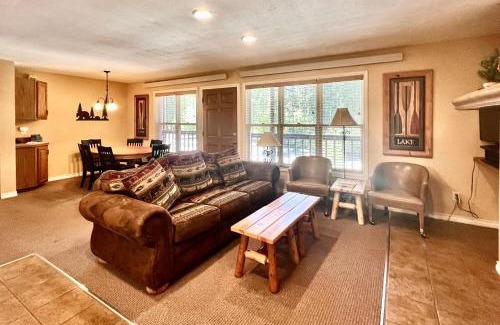 Grand Lake Apartment | On the Rapids - B Unit