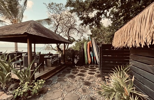 Haleiwa House | ON THE SAND! Chuns Reef Beach House - Oceanfront Main House - A/C - Beach Toys