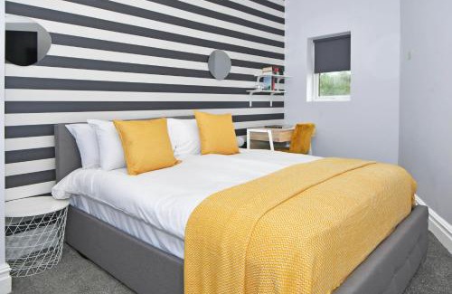 Forsbrook House | One Battison - Affordable Rooms, Suites & Studios in Stoke on Trent