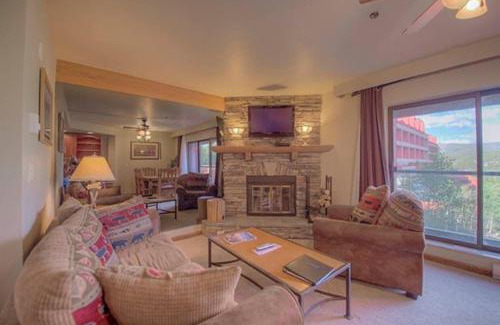 Peak 9 House | One BDR Ski in Ski Out Condo