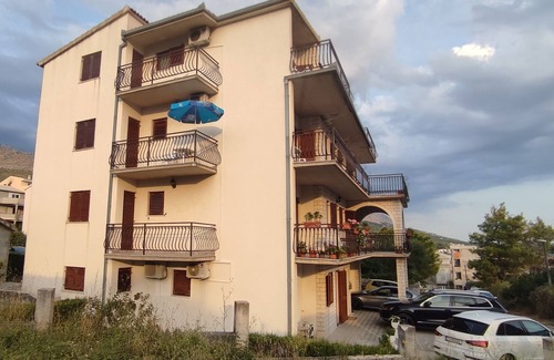 Podstrana Apartment | One bedroom apartment with terrace and sea view Stobreč, Split (A-20510-a)