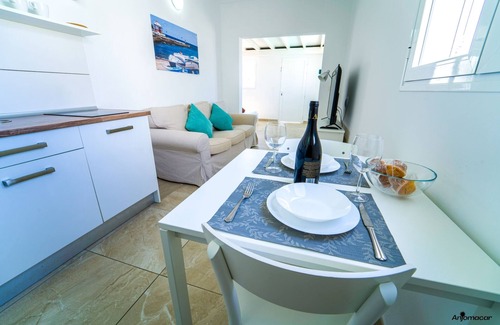 Teguise Apartment | One bedroom apartment with pool views