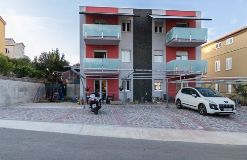Grebastica Apartment | One bedroom apartment with terrace and sea view Grebaštica, Šibenik (A-17831-a)