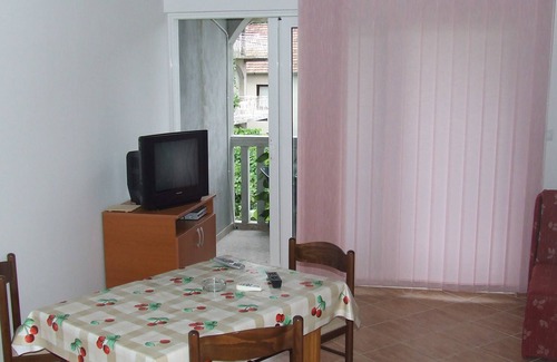 Zelenika Apartment | One Bedroom Apartment In Peaceful Area