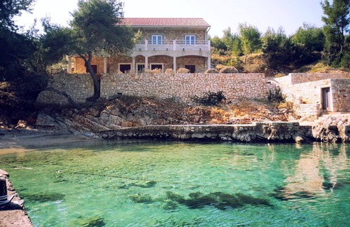 Hvar Apartment | One bedroom apartment near beach Cove Zastupac, Hvar (A-8761-e)