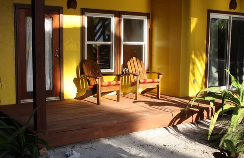 San Pedro Cottage | One Bedroom Beautiful Oceanfront Suite on Ambergris Caye