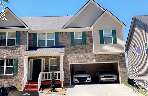 Snellville Apartment | One bedroom fully furnished with a game room, entertainment room.