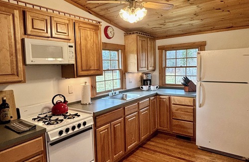 East Burke Cabin | One Bedroom Guest Cabin, with Loft Space - on NEK Biking and VAST Trails