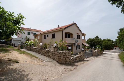 Sibuljina Apartment | One bedroom apartment with balcony and sea view Tribanj Šibuljina, Paklenica (A-17818-b)
