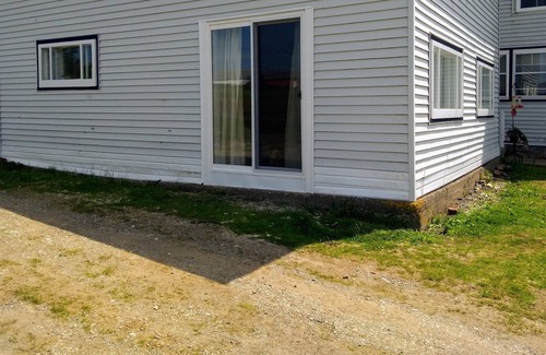 Meteghan House | one bedroom one bath ocean view duplex home