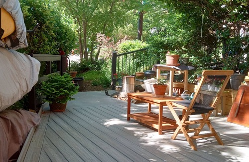 Glover Park Apartment | One bedroom w/bath, Close to Georgetown and Amer. U. Safe area w/nightlife.