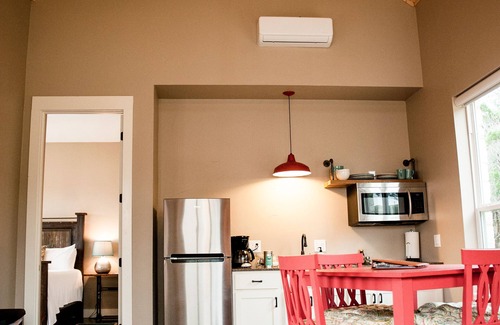 Dripping Springs House | One Bedroom with Amazing Views and fireplace