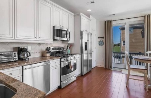 Fort Monmouth House | One block from beach. Ocean front view with hot tub.