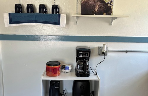 Rawlins House | One block from downtown One bed one bath with extra folded out bed.