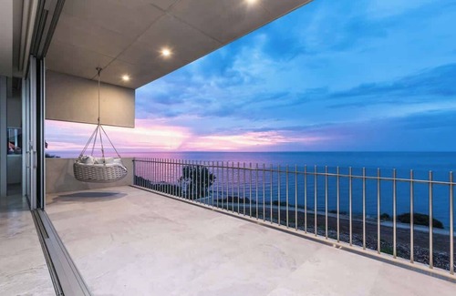 Marino House | One Eighty Marino Sum