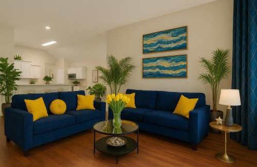 Frisco House | One-level, Fenced Yard, Kitchen, Game Room, Pkng