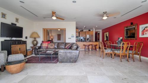 El Medano Ejidal Apartment | One Medano 8B