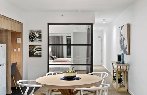 Newstead Apartment | One Oak has a unique design 1 bedroom apartment with stunning European inspired pool and sundeck