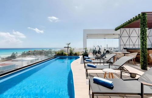 Centro Apartment | One Paralia By Andiani