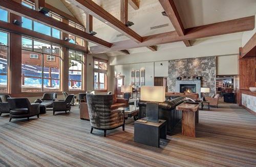 Peak 8 Apartment | One Ski Hill Place 8307 - Ski-In Ski-Out Apartment