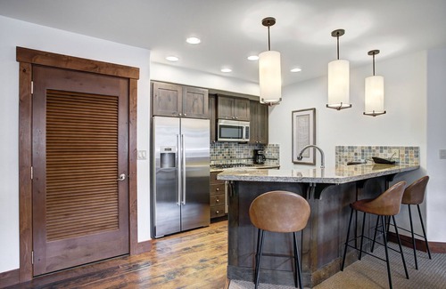 Peak 8 Condo | One Ski Hill- Ski in & Out Luxury Condo - Sauna, Pool, Gym, Bowling, Theater
