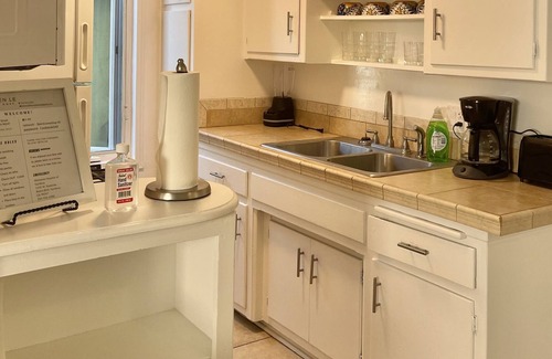 Gardena Apartment | One spacious bedroom close to LAX airport!