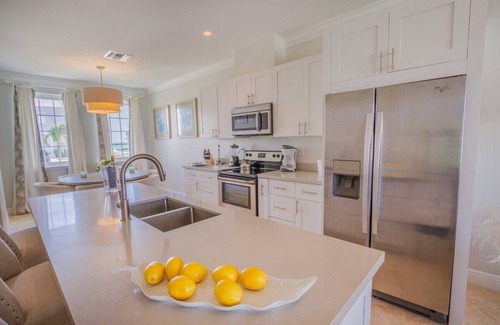Palm Cay House | One step from the Beach in Paradise