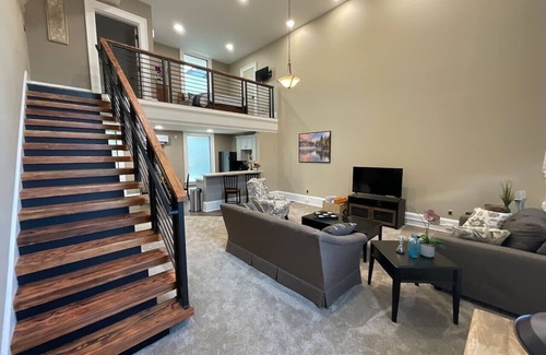 Barre Apartment | One Zero Five Stay 302