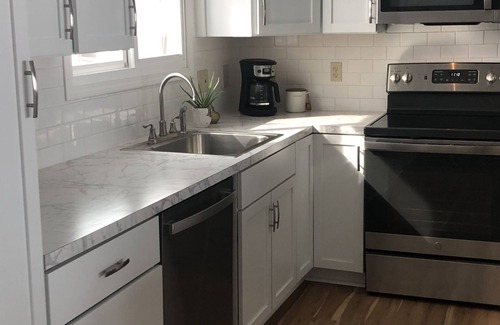 Bridgeport House | Oneida Lake House in Quiet Neighborhood