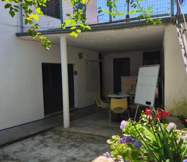 Shkoder House | oneTwoSleep GuestHouse