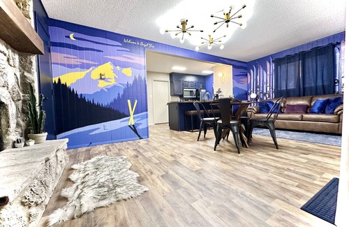 Angel Fire Condo | Only 2 Blocks from Resort Base! 2b-2ba-Fully Remodeled ⭐️