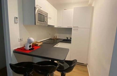 Varesine Apartment | Only 5 min walk from the central station