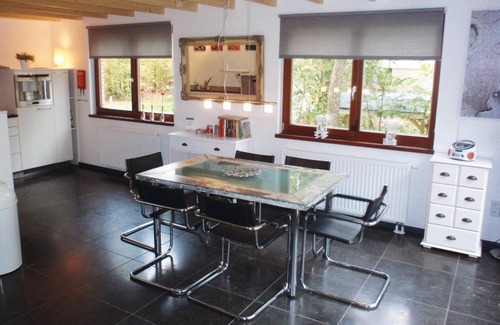 Rekem House | Only 8 km from Maastricht you will spend your vacation here in an attractive environment.