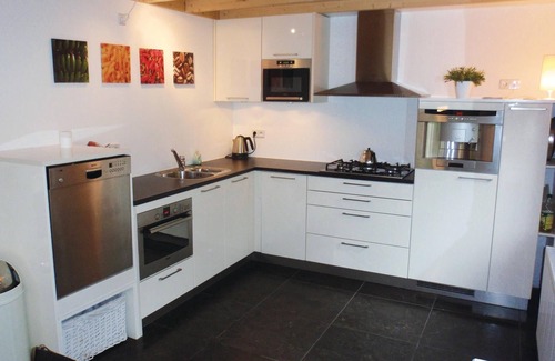 Rekem House | Only 8 km from Maastricht you will spend your vacation here in an attractive environment.