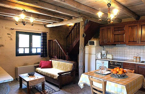 Pyrgos Psilonerou Villa | ★ Only for 2 ★ cosy stone villa, totally private, pool, near sea, WiFi, parking
