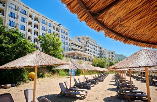 Sveti Vlas Apartment | Onyx Deluxe Apart First Line Beach Sveti Vlas