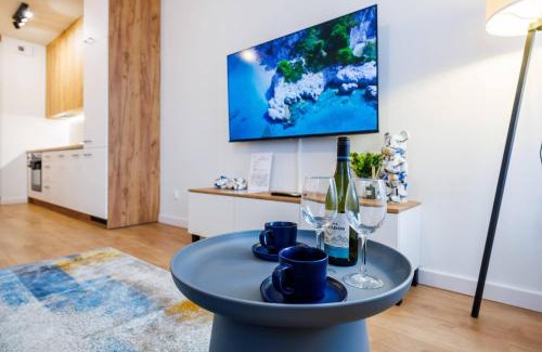 Rzeszow Apartment | Onyx Oasis Residence- City Centre, Parking by StayNest