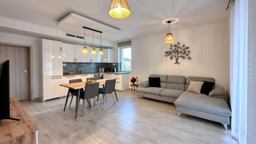 Balatonkenese Apartment | Opal Apartments