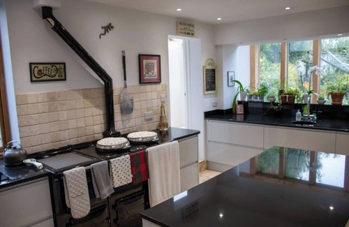 Weston under Penyard House | Open plan country home ideal for restful getaways