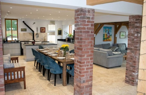 Weston under Penyard House | Open plan country home ideal for restful getaways