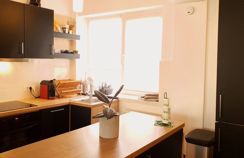 Old City Apartment | Opera Sunrise. Awesome 1-bedroom apartment in center Timisoara. Full ammenities