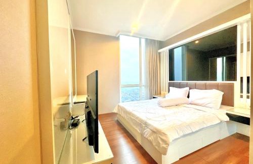 Surabaya Apartment | Opulence Corner 2BR Surabaya Apartment at Via Tower Ciputra World by Le Ciel Hospitality