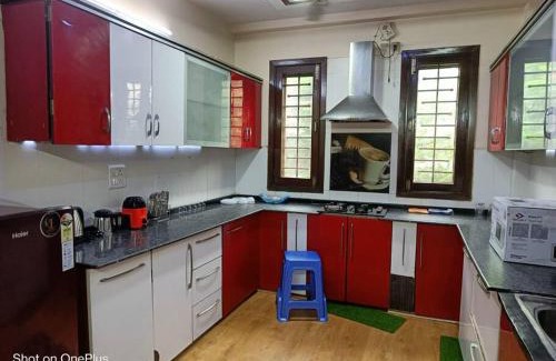 Pashim Vihar Apartment | Opulent Home-3 BHK@Paschim Vihar