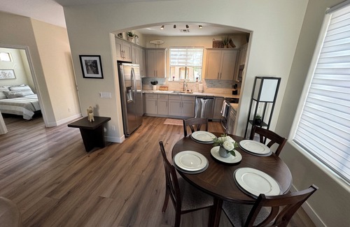 Fincher Farms House | Opuluxe Chic Relaxing Stay Haven