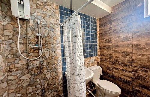 San Kamphaeng Hotel | ORA HOUSE
