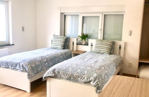 Zaventem Apartment | Orange Dolce