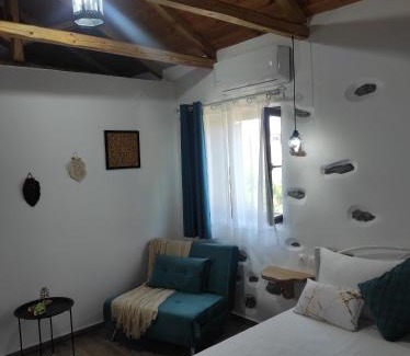 Kala Nera House | Orange Garden Double Rooms