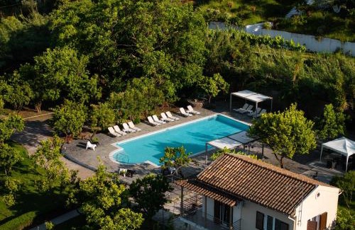 Benitses Apartment | Orange Grove Suites