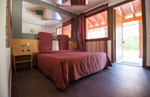 Vergiate Hotel | Orange Motel